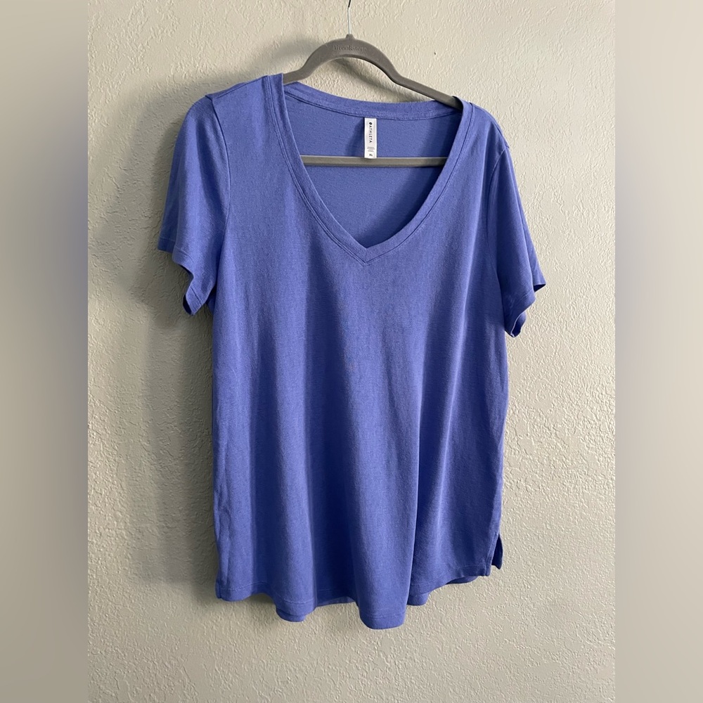 ATHLETA v-neck shirt